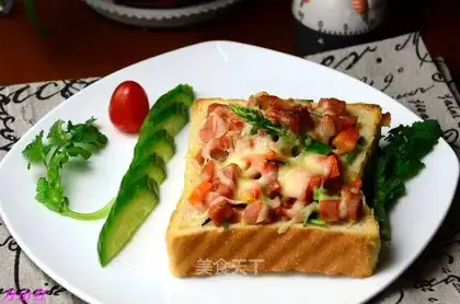 ♪ ♪ Oscara cheese toast ♪