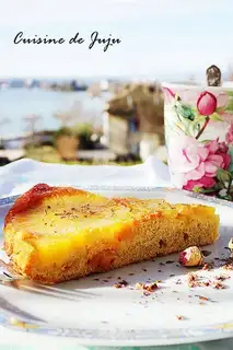 French caramel pineapple cake