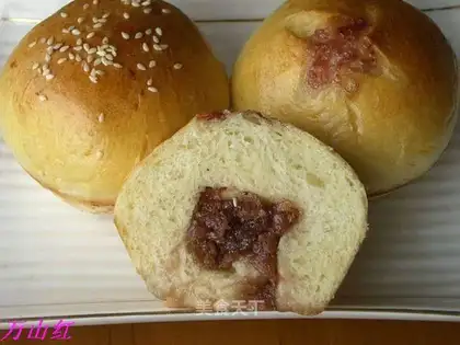 Blueberry jam bread