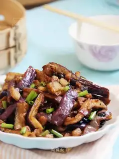 Scrambled meat and eggplant