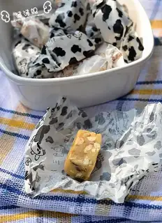 Almond oxen