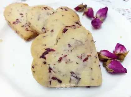 Rose heart cookies