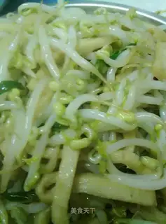 Fish noodles