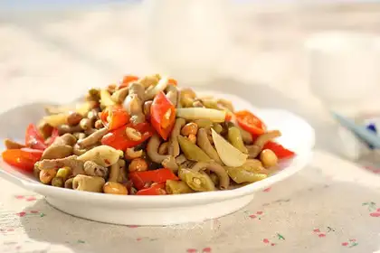 Twin pepper duck intestines
