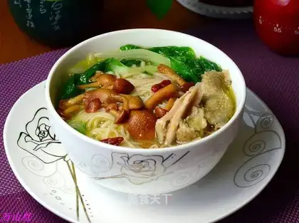 Slippin' chicken noodles