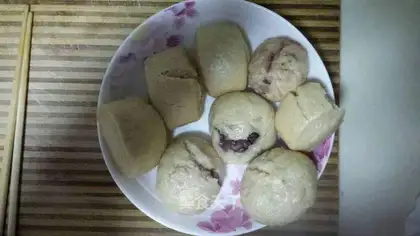 All-wheat corn buns