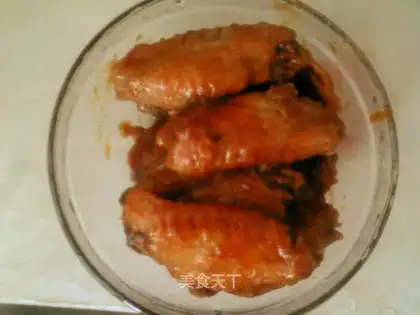 Chicken wings with eggplant juice