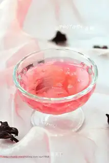 The silver-eared lotion soup