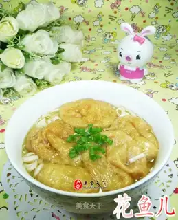 Chicken creamed egg noodles