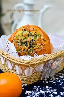 Onion cheese bread