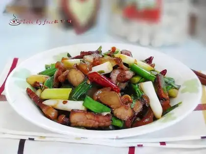 Garlic meat