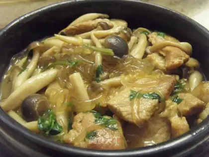 Crab pork stew