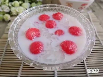 Watermelon coconut snow clams