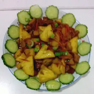 Yellow pineapple