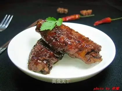 Red chicken wings