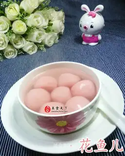 Red bean strawberry soup