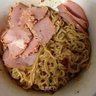 Spicy beef noodles