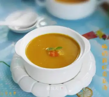 Coconut shrimp pumpkin soup