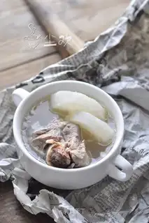 Bone radish soup