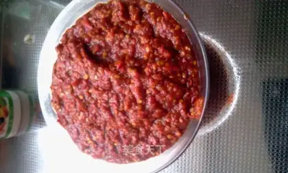 Homemade chili sauce