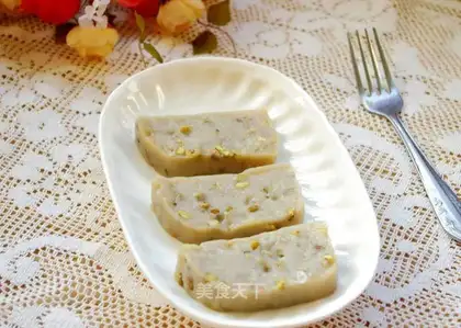 Green bean cake