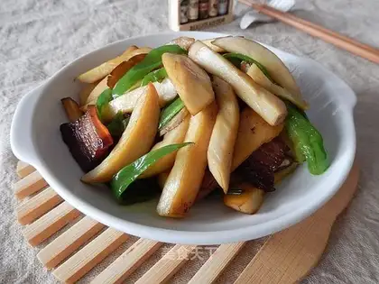Dry apricot mushrooms