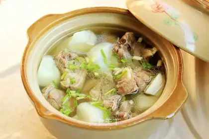 Lamb radish soup