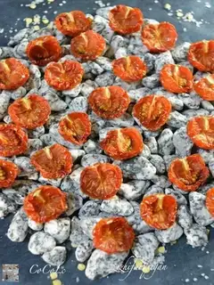Mini tomato dry