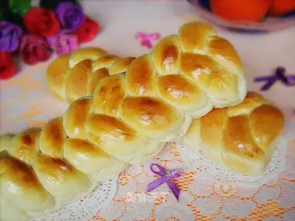 Lavender bread