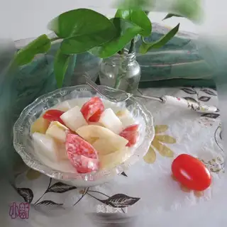Yogurt fruit salad