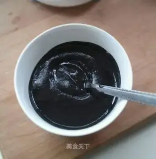 Black sesame sauce