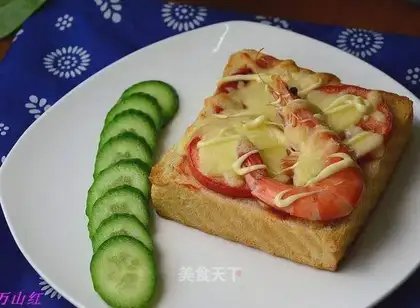 Shrimp cheese toast