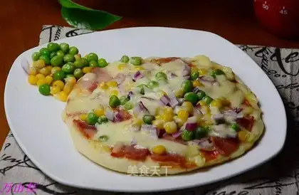 Mini bacon pizza