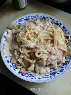 Cream bacon mushroom pasta