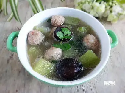 Porkball soup