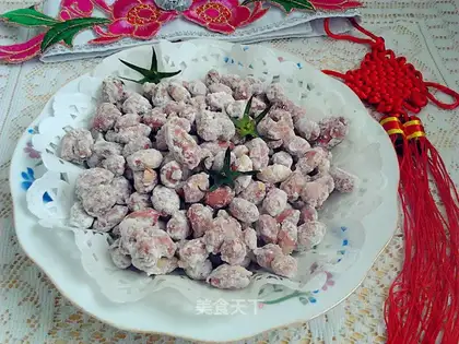 Hanging frost peanuts