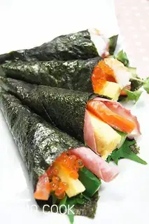 Seafood sushi rolls