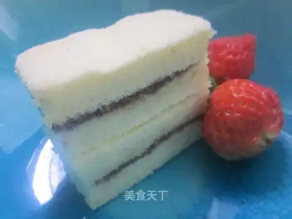Chocolate sauce and bean cake