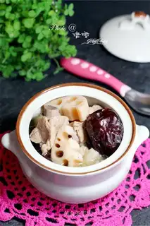 Fresh red-tree ribs soup