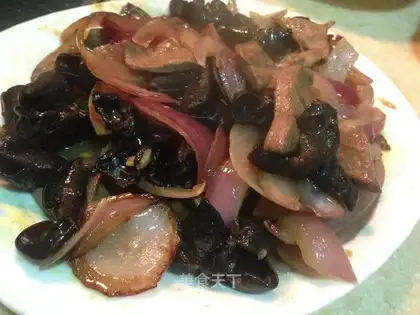 Onions, black-mucked liver