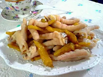 Chicken claws