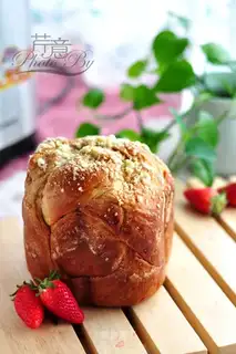 Strawberry cream toast
