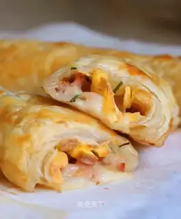 Bacon cheese rolls