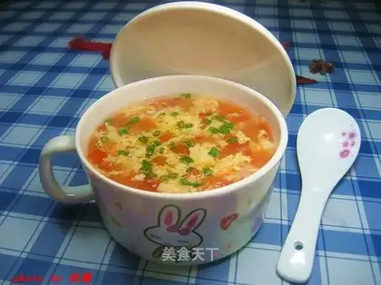 Tomatoes, eggnut soup