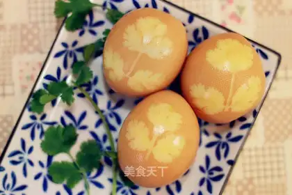 Stamped eggs