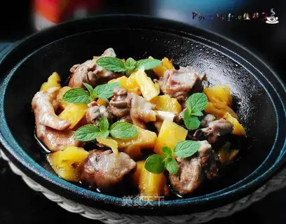 Pineapple duck