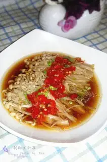 A pepper-stealing needle mushroom
