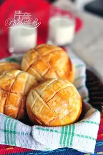 Pineapple buns