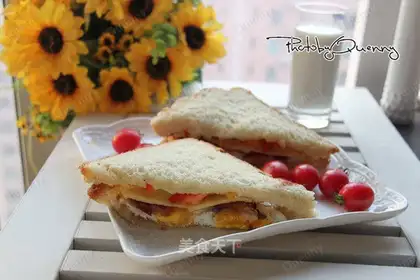 Bacon egg cheese sandwich