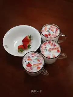Strawberry yogurt